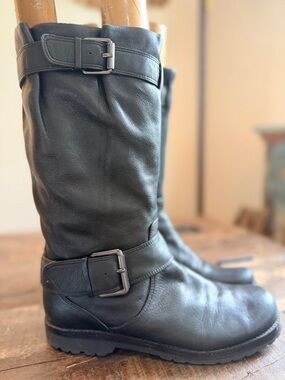 Black Leather Buckle Calf Height Boots